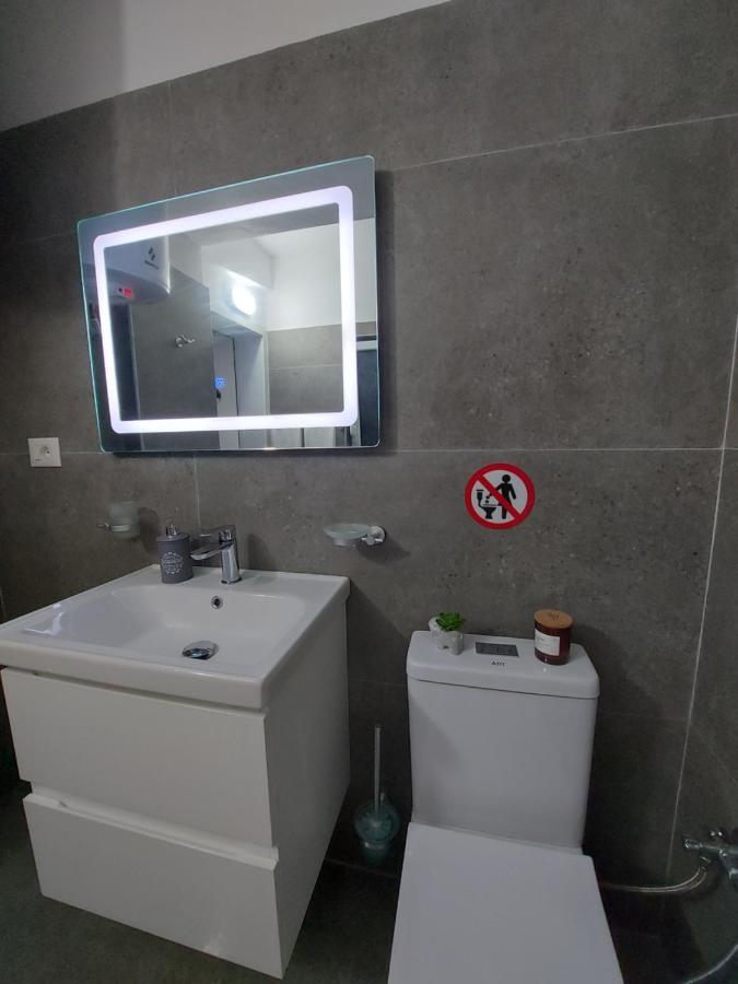 Venus'S Apartment Avlonya Dış mekan fotoğraf